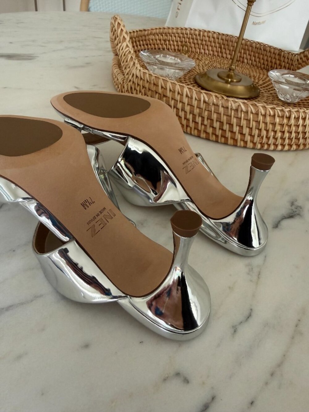 INEZ Silver Metallic Leather Heeled Sandals Size 7.5 NWOT - Picture 3 of 4